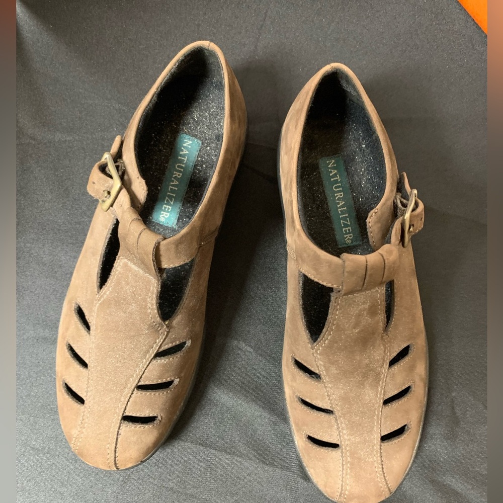 Naturalized Brown Suede Women’s Shoes.Condition Good Size 8.5 - Picture 4 of 5